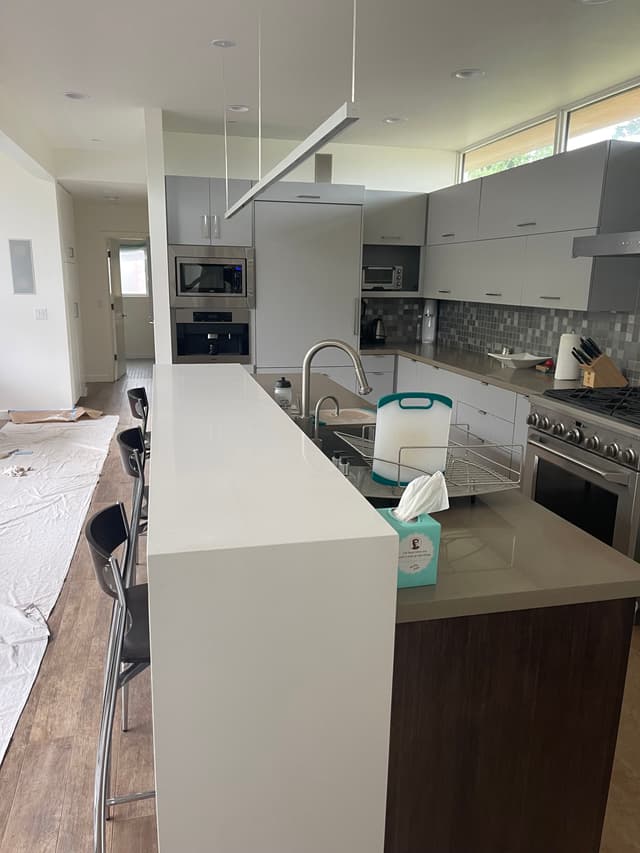 KITCHEN CABINETS REFINISH
